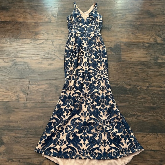 Dress the Population navy blue sequin gown - Picture 1 of 8